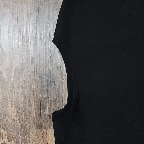 FOREVER 21 very Gently Loved sweater size US small no issues green white black - Picture 6 of 6